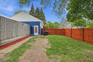 6800 W Ohio Ave, Milwaukee, WI 53219 - Photo 17