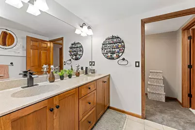W6104  Valley Pl, Onalaska, WI 54636 - Photo 49