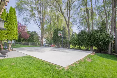 509  Mary Knoll Ln, Watertown, WI 53098 - Photo 7