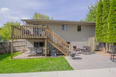 509  Mary Knoll Ln, Watertown, WI 53098 - Photo 11