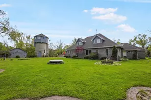 N61W38100 Blackhawk Dr, Oconomowoc, WI 53066 - Photo 7