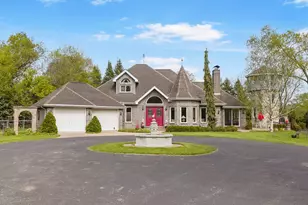 N61W38100 Blackhawk Dr, Oconomowoc, WI 53066 - Photo 1