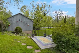 N61W38100 Blackhawk Dr, Oconomowoc, WI 53066 - Photo 45