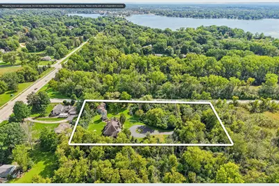 N61W38100  Blackhawk Dr, Oconomowoc, WI 53066 - Photo 1