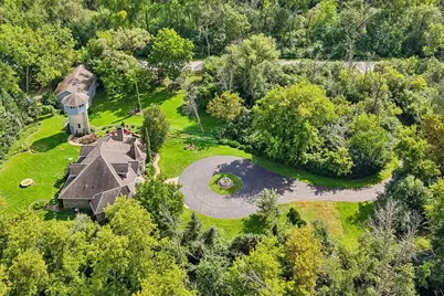 N61W38100  Blackhawk Dr, Oconomowoc, WI 53066 - Photo 45