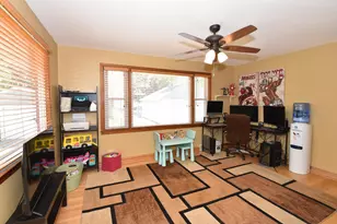 3261 S Austin St, Milwaukee, WI 53207 - Photo 11