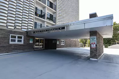 2525 S Shore Dr #5F, Milwaukee, WI 53207 - Photo 7
