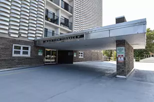 2525 S Shore Dr, Milwaukee, WI 53207 - Photo 7