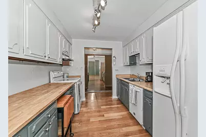 2525 S Shore Dr #5F, Milwaukee, WI 53207 - Photo 21
