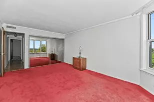 2525 S Shore Dr, Milwaukee, WI 53207 - Photo 31