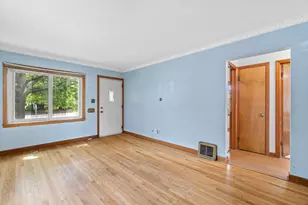 8924 W Lincoln Ave, West Allis, WI 53227 - Photo 15