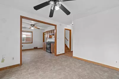 8924 W Lincoln Ave, West Allis, WI 53227 - Photo 11