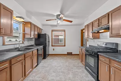 8924 W Lincoln Ave, West Allis, WI 53227 - Photo 3
