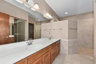 14143 W Waters Edge Trl, New Berlin, WI 53151 - Photo 19