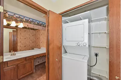 14143 W Waters Edge Trl, New Berlin, WI 53151 - Photo 17