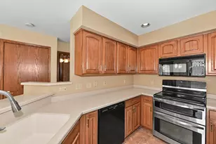 14143 W Waters Edge Trail, New Berlin, WI 53151 - Photo 15
