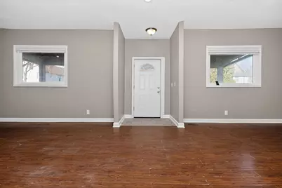 2952 N Buffum St, Milwaukee, WI 53212 - Photo 5