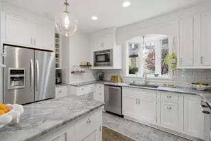 4604 N Murray Ave, Whitefish Bay, WI 53211 - Photo 17