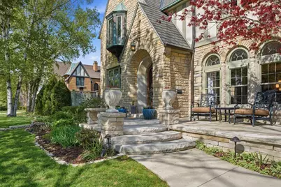 4604 N Murray Ave, Whitefish Bay, WI 53211 - Photo 3