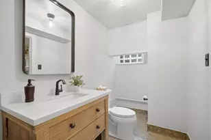4604 N Murray Ave, Whitefish Bay, WI 53211 - Photo 45