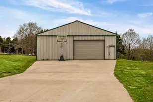 19606 Indiana Ave, Adrian, WI 54660 - Photo 7