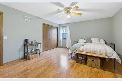 4896  Sunset View Dr, West Bend, WI 53095 - Photo 13