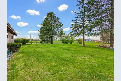4896  Sunset View Dr, West Bend, WI 53095 - Photo 31