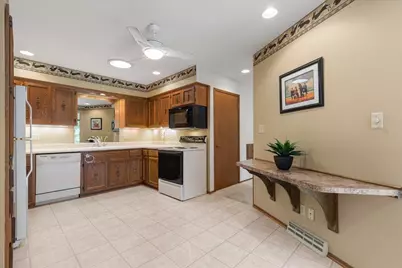 17694  Nassau Dr, Brookfield, WI 53045 - Photo 19