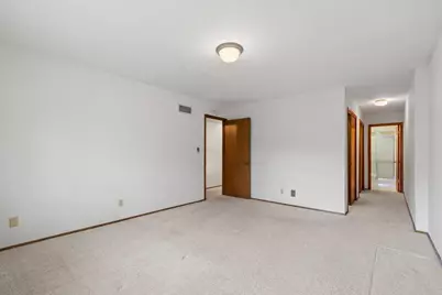17694  Nassau Dr, Brookfield, WI 53045 - Photo 27