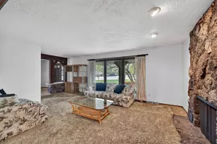 4332 Chekanoff Dr, Racine, WI 53403 - Photo 5