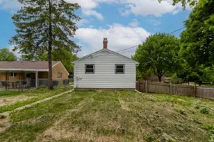 4076 N 93rd St, Wauwatosa, WI 53222 - Photo 39