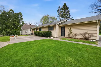 6994 N Range Line Rd, Glendale, WI 53209 - Photo 27