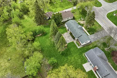 6994 N Range Line Rd, Glendale, WI 53209 - Photo 33