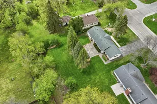 6994 N Range Line Rd, Glendale, WI 53209 - Photo 33