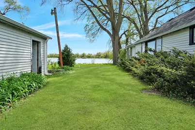 W179 W Lakeshore Dr, Spring Prairie, WI 53105 - Photo 23