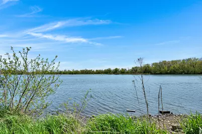 W179 W Lakeshore Dr, Spring Prairie, WI 53105 - Photo 1