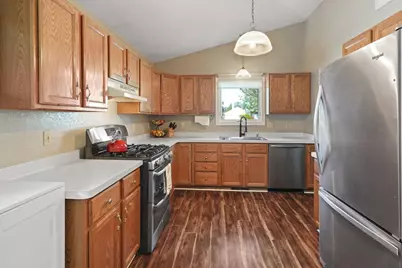 3740 S 94th St, Milwaukee, WI 53228 - Photo 7
