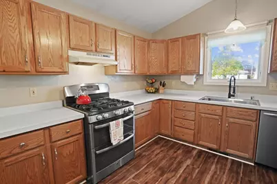 3740 S 94th St, Milwaukee, WI 53228 - Photo 9
