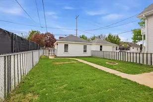 5827 W Rogers St, West Allis, WI 53219 - Photo 19
