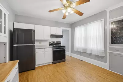 5827 W Rogers St, West Allis, WI 53219 - Photo 5