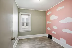 5827 W Rogers St, West Allis, WI 53219 - Photo 11