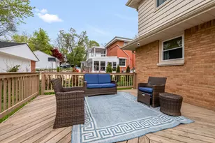 10422 W Hillside Ave, Wauwatosa, WI 53222 - Photo 7