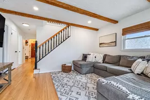 10422 W Hillside Ave, Wauwatosa, WI 53222 - Photo 25