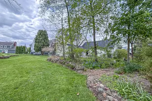 13130 W Scarborough Dr, New Berlin, WI 53151 - Photo 39