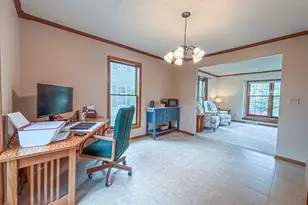 13130 W Scarborough Dr, New Berlin, WI 53151 - Photo 9