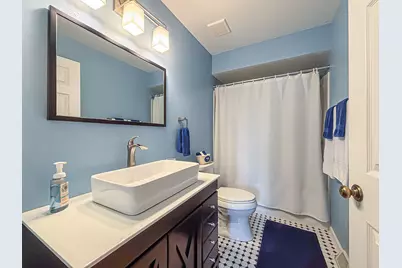 13130 W Scarborough Dr, New Berlin, WI 53151 - Photo 29