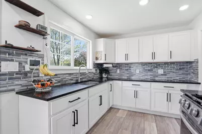 3809 E Morris Ave, Cudahy, WI 53110 - Photo 7