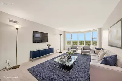 2525 S Shore Dr #14B, Milwaukee, WI 53207 - Photo 7