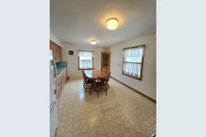 1288  Marian Ln, Green Bay, WI 54304 - Photo 9