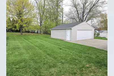 1288  Marian Ln, Green Bay, WI 54304 - Photo 3